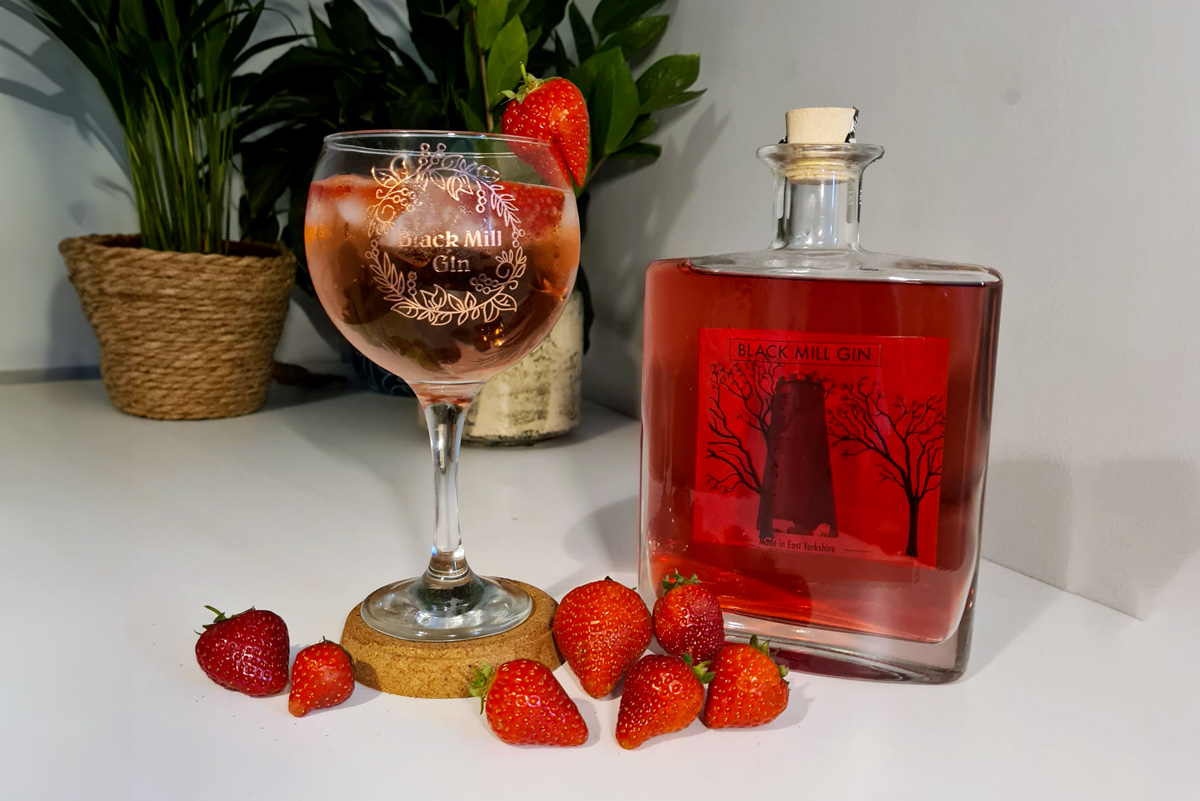 strawberry tart gin